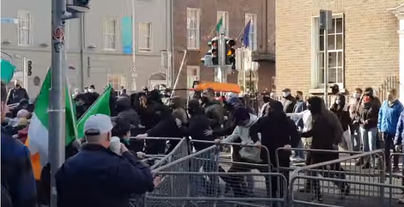 Breaking News : Violence Erupts outside Government Buildings in Dublin